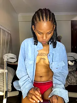 monic421 online show from 11.12.25