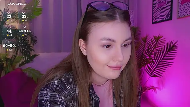 Snapshot of Mia__Peach chatting on 02.27.25 Mia Peach online show from 02.27.25