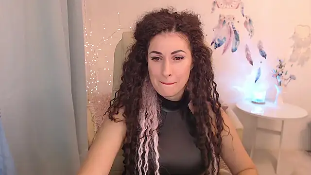 Snapshot of MaryMalory11 chatting on 12.12.24 MaryMalory11 online show from 12.12.24