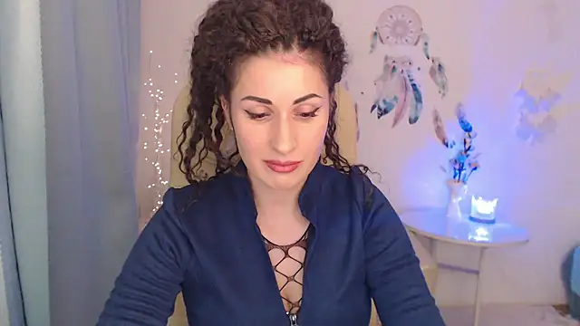 Snapshot of MaryMalory11 chatting on 12.18.24 MaryMalory11 online show from 12.18.24
