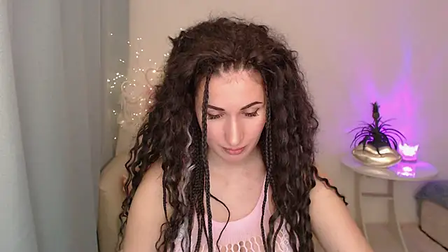 Snapshot of MaryMalory11 chatting on 02.14.25 MaryMalory11 online show from 02.14.25