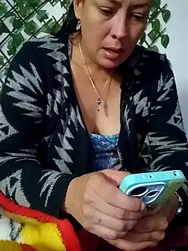 Snapshot of amatista_3012 chatting on 10.10.25 amatista 3012 online show from 10.10.25