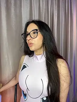 ThaliaRivera  online show from 02.25.25