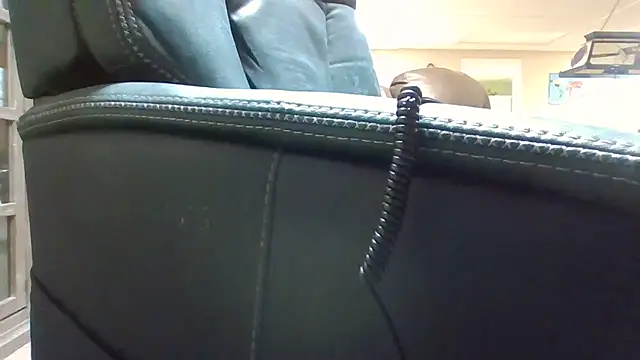 Snapshot of bootlegmanz chatting on 04.21.26 bootlegmanz online show from 04.21.26