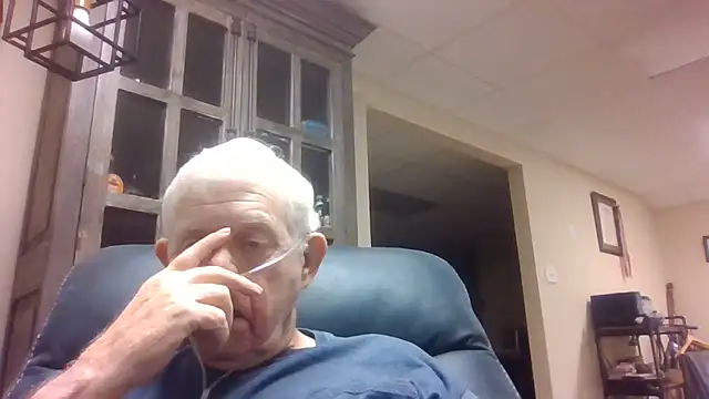 Snapshot of bootlegmanz chatting on 05.31.26 bootlegmanz online show from 05.31.26