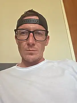 Snapshot of TheSouthernKing chatting on 11.06.25 TheSouthernKing online show from 11.06.25