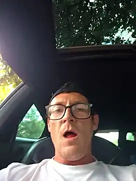 Snapshot of TheSouthernKing chatting on 01.13.26 TheSouthernKing online show from 01.13.26