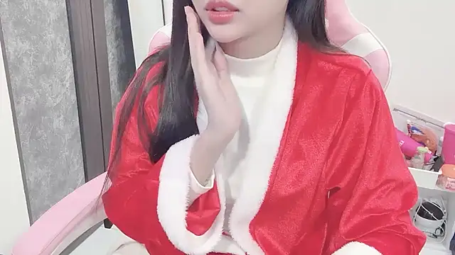 Snapshot of Virgo_686 chatting on 12.14.24 Virgo 686 online show from 12.14.24