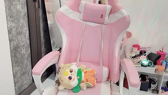 Snapshot of Virgo_686 chatting on 01.06.25 Virgo 686 online show from 01.06.25