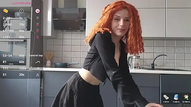 Snapshot of _LittleAngel_ chatting on 03.18.25  LittleAngel  online show from 03.18.25