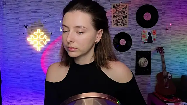 Snapshot of GloriaElmer chatting on 12.09.24 GloriaElmer online show from 12.09.24