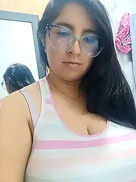  Angelinaandrade  online show from 02.13.26