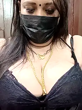 Snapshot of ashikaa_r chatting on 12.26.24 ashikaa r online show from 12.26.24