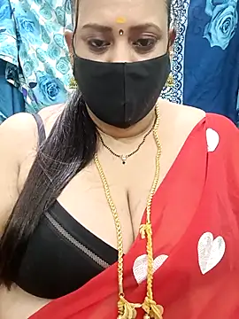 Snapshot of ashikaa_r chatting on 10.01.25 ashikaa r online show from 10.01.25