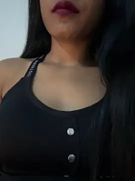 Snapshot of Hot_Goldengirl chatting on 02.21.26 Hot Goldengirl online show from 02.21.26