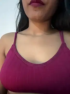 Snapshot of Hot_Goldengirl chatting on 02.23.26 Hot Goldengirl online show from 02.23.26