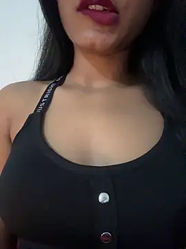 Snapshot of Hot_Goldengirl chatting on 02.26.26 Hot Goldengirl online show from 02.26.26