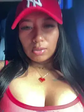 Snapshot of luisa16xxx chatting on 02.04.25 luisa16xxx online show from 02.04.25