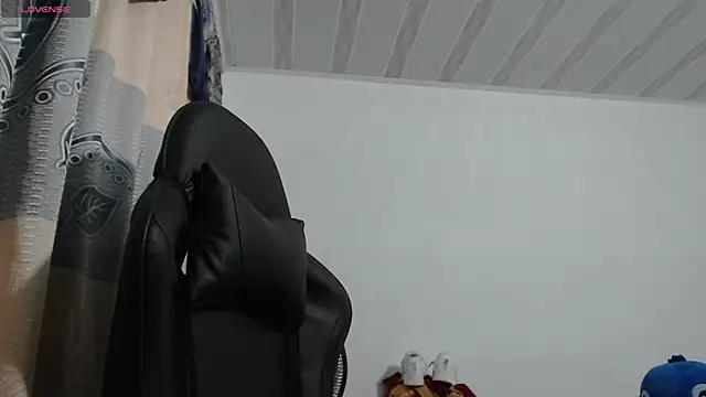 Snapshot of sweet_cutetras22 chatting on 02.04.26 sweet cutetras22 online show from 02.04.26