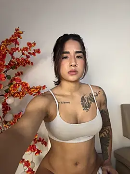 VictoriaHiill online show from 07.19.26