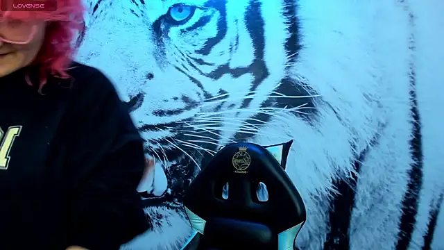 Salomeediaz  online show from 02.23.25