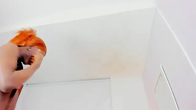 DaphneLloyd online show from 12.27.24