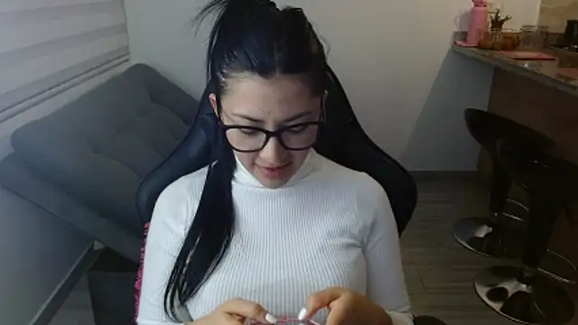 Charlotte cute18 online show from 02.14.26