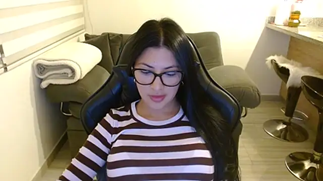 Charlotte cute18 online show from 07.07.26