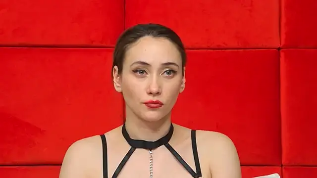 Snapshot of AliceMunro chatting on 01.30.25 AliceMunro online show from 01.30.25