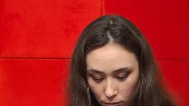 Snapshot of AliceMunro chatting on 02.18.25 AliceMunro online show from 02.18.25