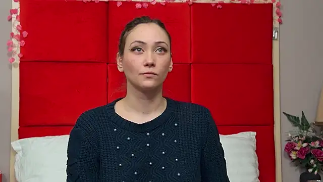 Snapshot of AliceMunro chatting on 02.25.25 AliceMunro online show from 02.25.25