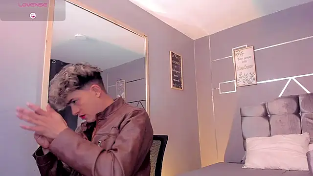 Snapshot of ANDRIUS_24 chatting on 01.19.25 ANDRIUS 24 online show from 01.19.25