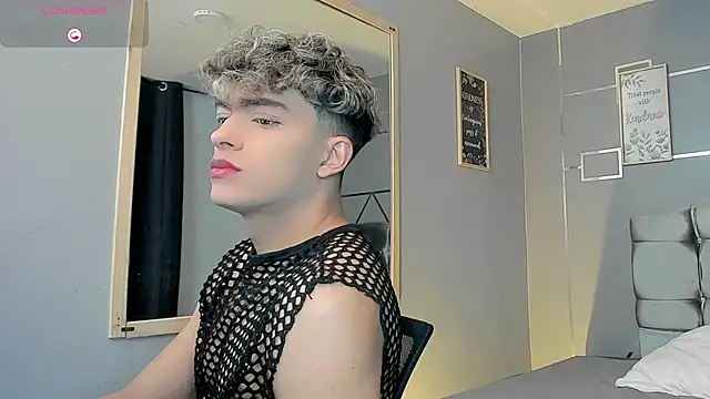 Snapshot of ANDRIUS_24 chatting on 01.20.25 ANDRIUS 24 online show from 01.20.25