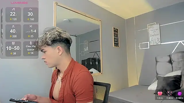 Snapshot of ANDRIUS_24 chatting on 01.22.25 ANDRIUS 24 online show from 01.22.25