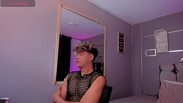 Snapshot of ANDRIUS_24 chatting on 01.26.25 ANDRIUS 24 online show from 01.26.25