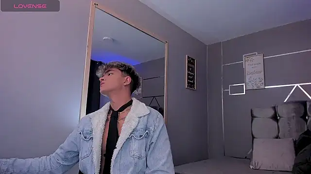 Snapshot of ANDRIUS_24 chatting on 01.27.25 ANDRIUS 24 online show from 01.27.25