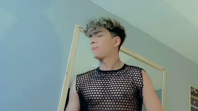 Snapshot of ANDRIUS_24 chatting on 01.31.25 ANDRIUS 24 online show from 01.31.25