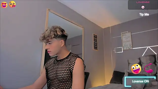 Snapshot of ANDRIUS_24 chatting on 02.05.25 ANDRIUS 24 online show from 02.05.25