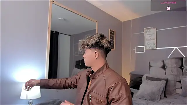 Snapshot of ANDRIUS_24 chatting on 02.08.25 ANDRIUS 24 online show from 02.08.25