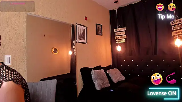 Snapshot of ANDRIUS_24 chatting on 02.28.25 ANDRIUS 24 online show from 02.28.25