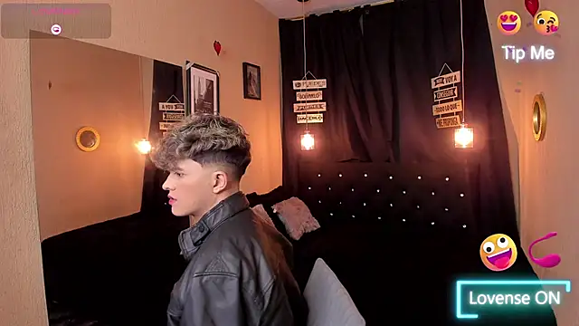 Snapshot of ANDRIUS_24 chatting on 03.01.25 ANDRIUS 24 online show from 03.01.25