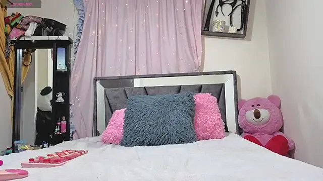 Snapshot of Hotsamantamature chatting on 01.08.26 Hotsamantamature online show from 01.08.26