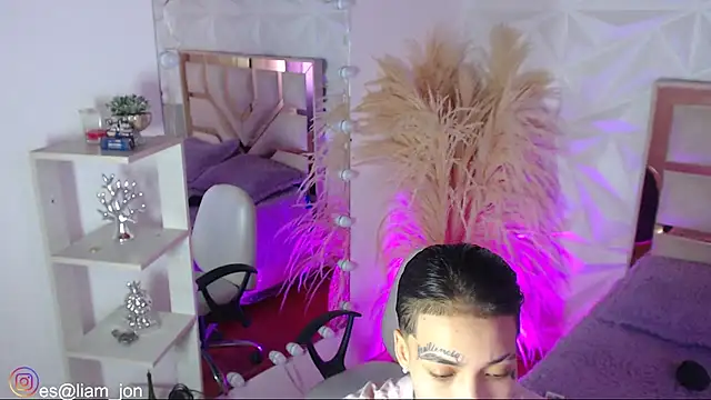 Jonesliam23 online show from 02.04.26