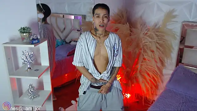 Jonesliam23 online show from 02.10.26