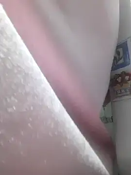 Snapshot of adaraSmiith chatting on 12.21.24 adaraSmiith online show from 12.21.24