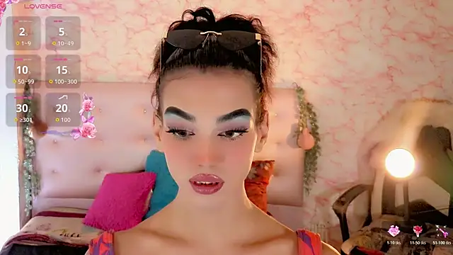 Snapshot of the-horus-girl chatting on 07.24.26 the-horus-girl online show from 07.24.26