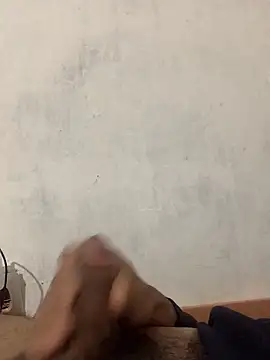 Snapshot of Zaki281995 chatting on 02.25.26 Zaki281995 online show from 02.25.26