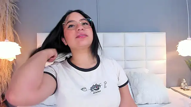 HannaKarson online show from 02.07.26