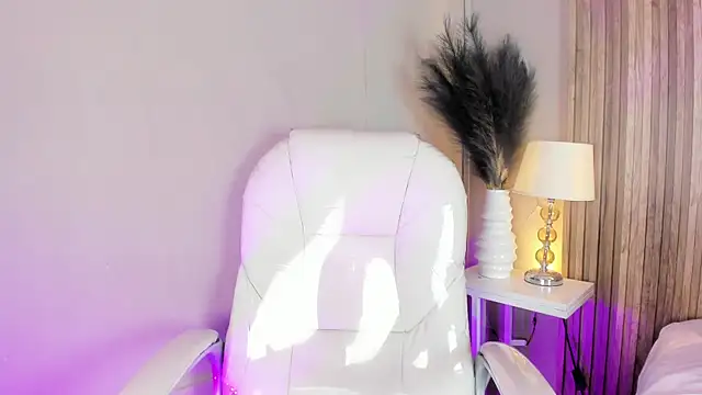 HannaKarson online show from 03.11.26