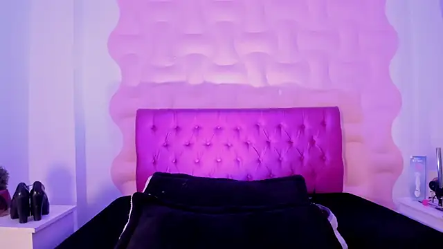 Snapshot of Natasha_Nasty2 chatting on 11.13.25 Natasha Nasty2 online show from 11.13.25